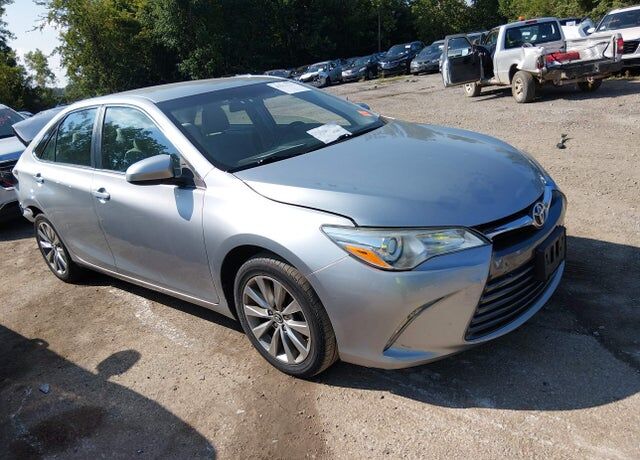 2017 TOYOTA Camry