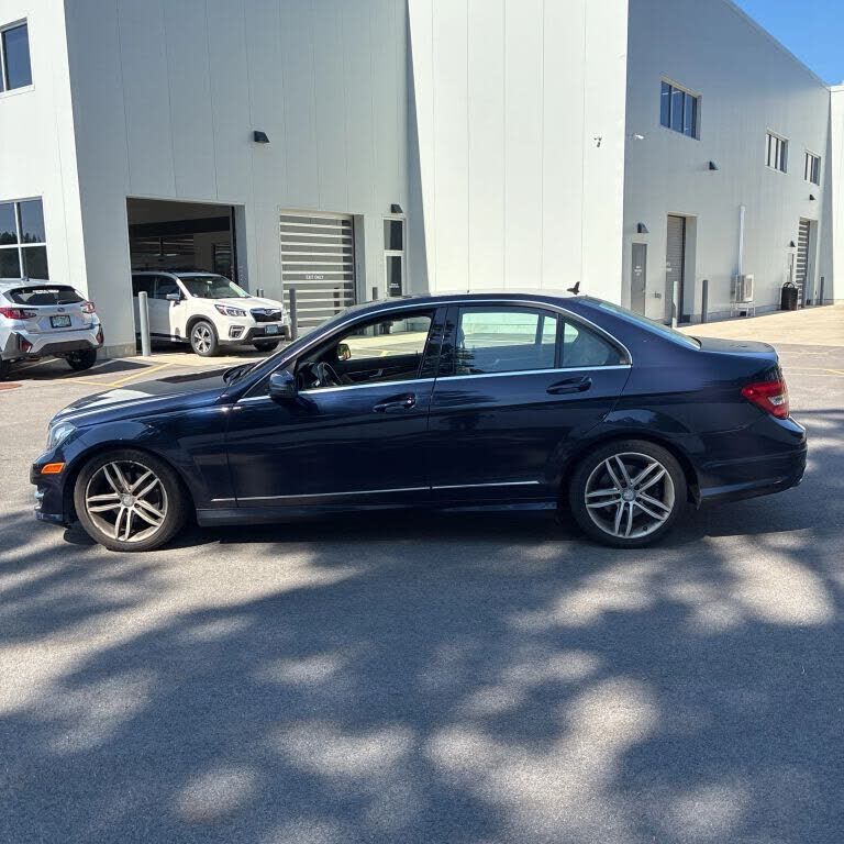 2012 MERCEDES-BENZ C-Class