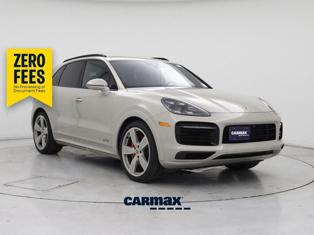 2023 PORSCHE Cayenne