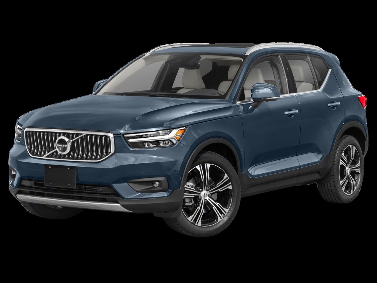 2022 VOLVO XC40
