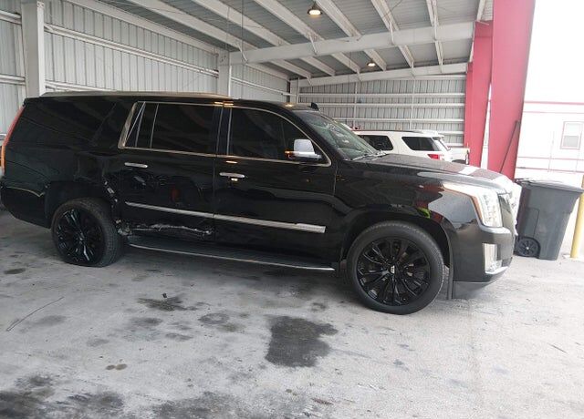 2016 CADILLAC Escalade