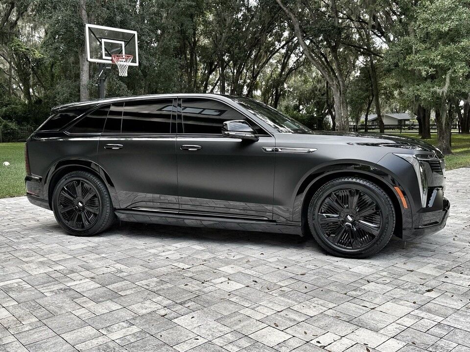 2025 CADILLAC Escalade IQ