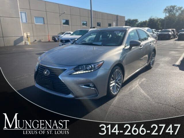 2018 LEXUS ES