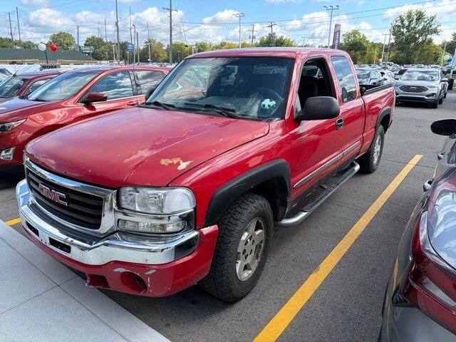 2005 GMC Sierra