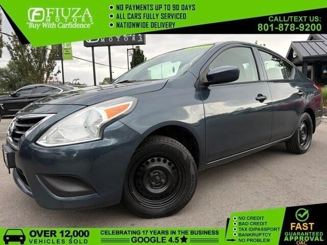 2016 NISSAN Versa