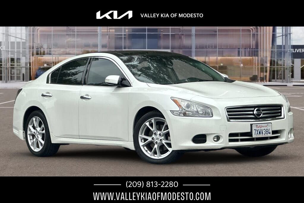 2014 NISSAN Maxima