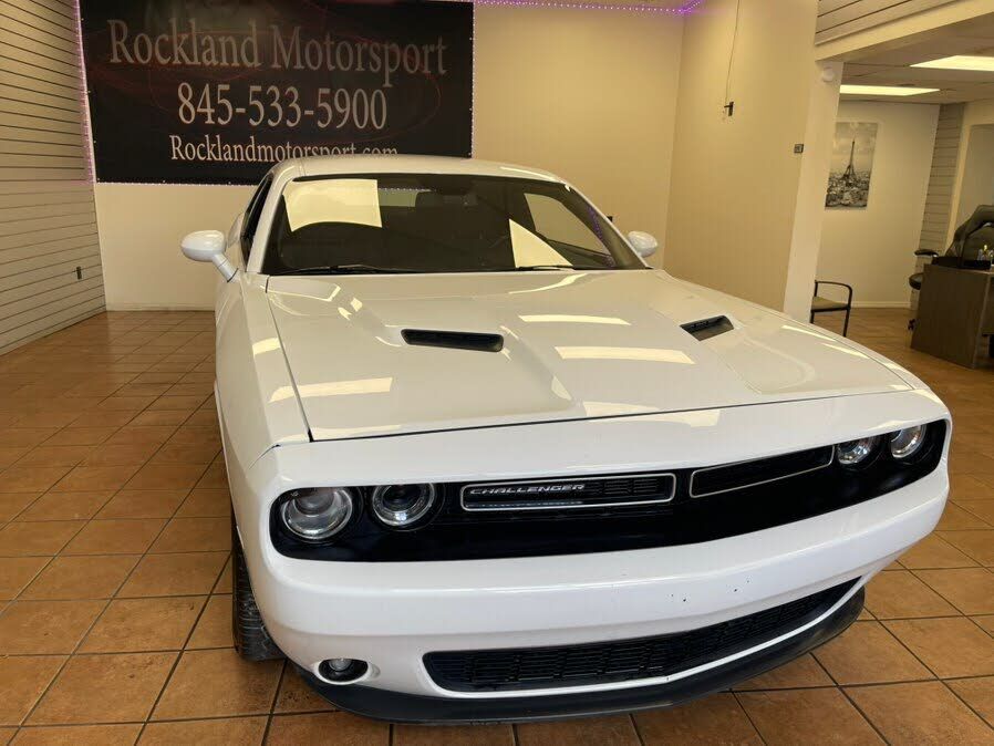2021 DODGE Challenger