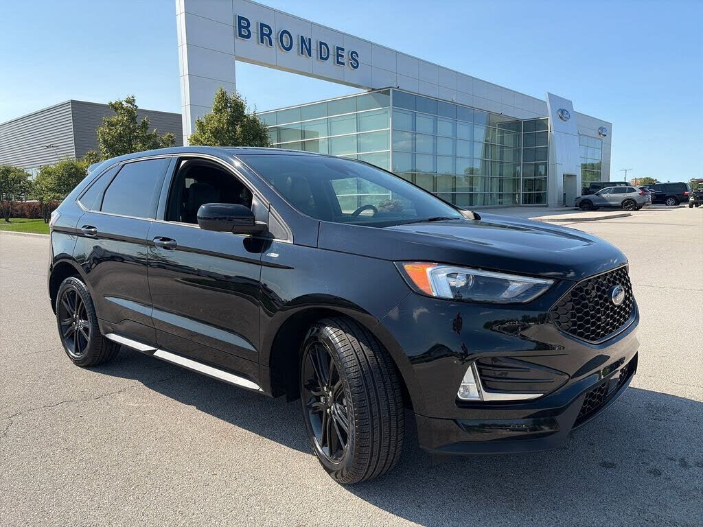 2024 FORD Edge