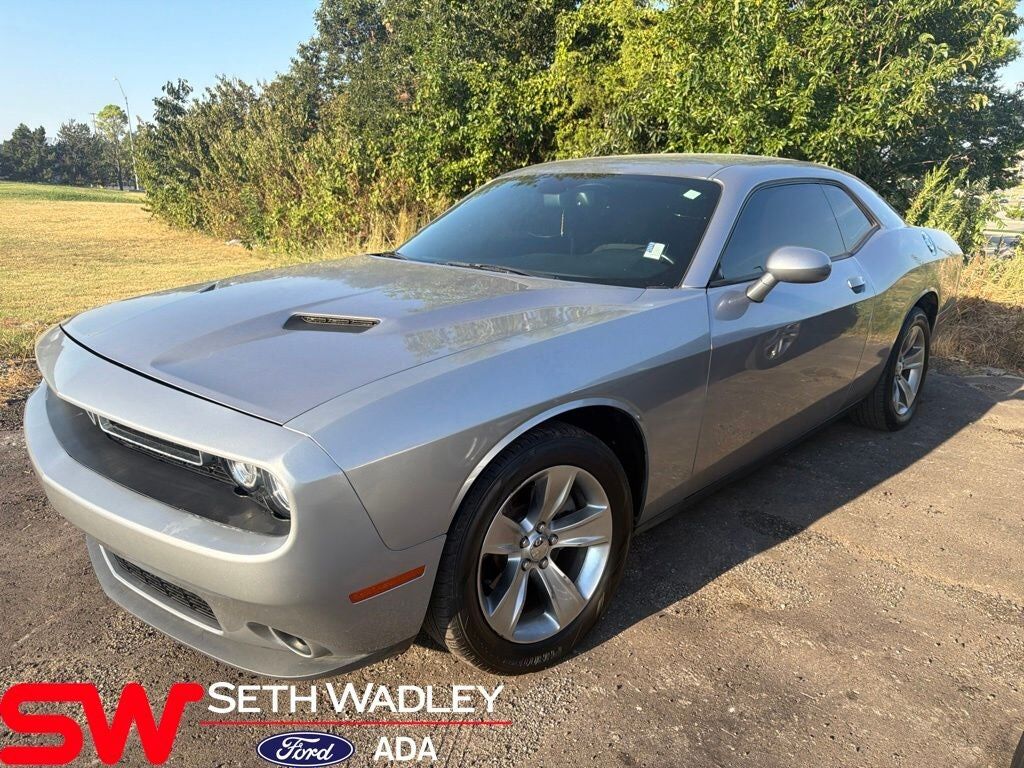 2016 DODGE Challenger