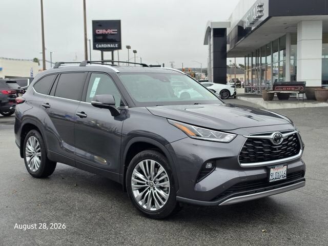 2024 TOYOTA Highlander