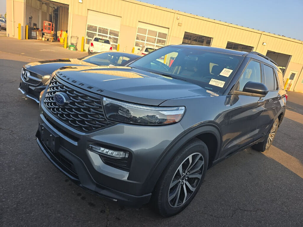 2023 FORD Explorer