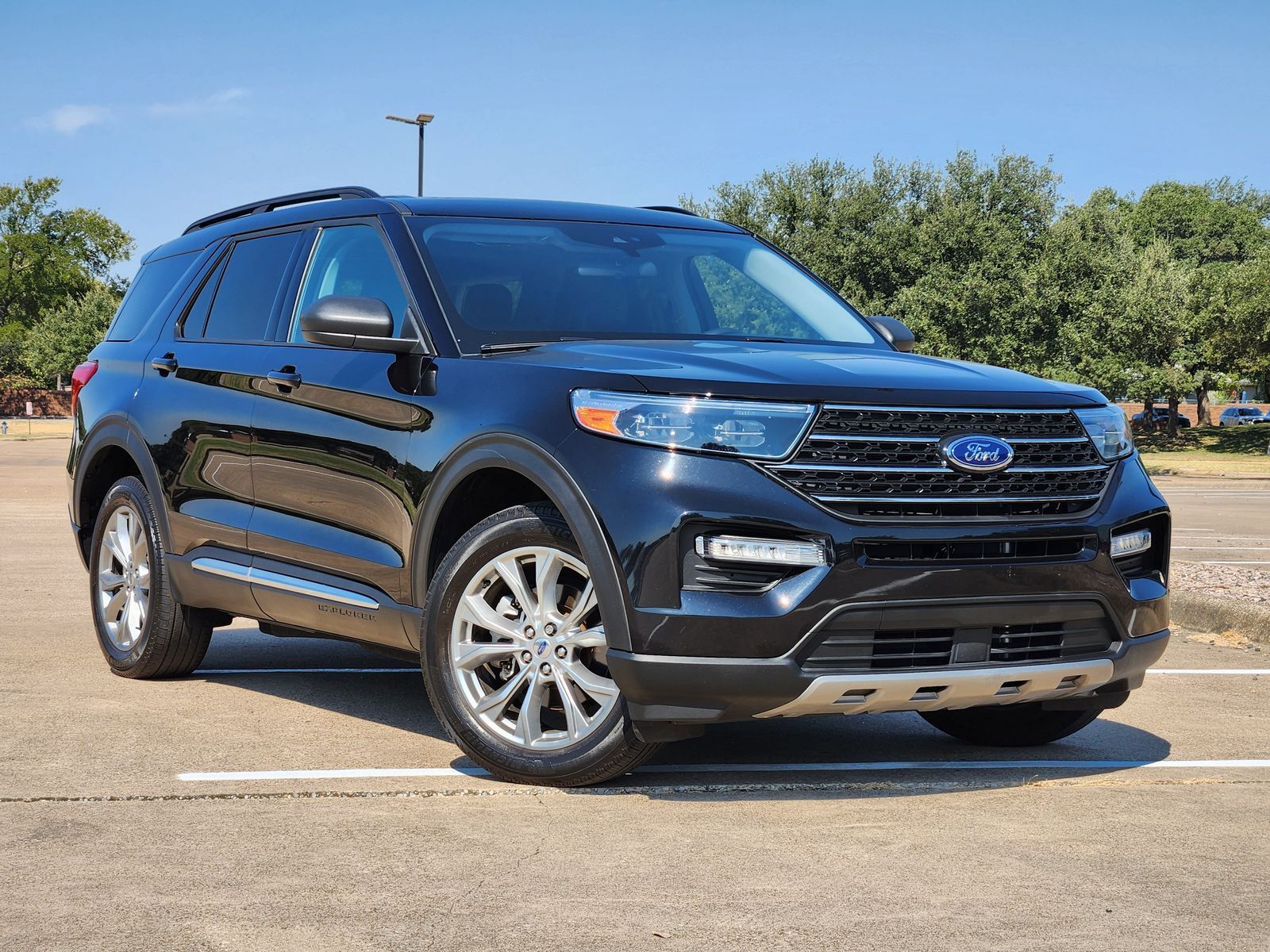 2024 FORD Explorer