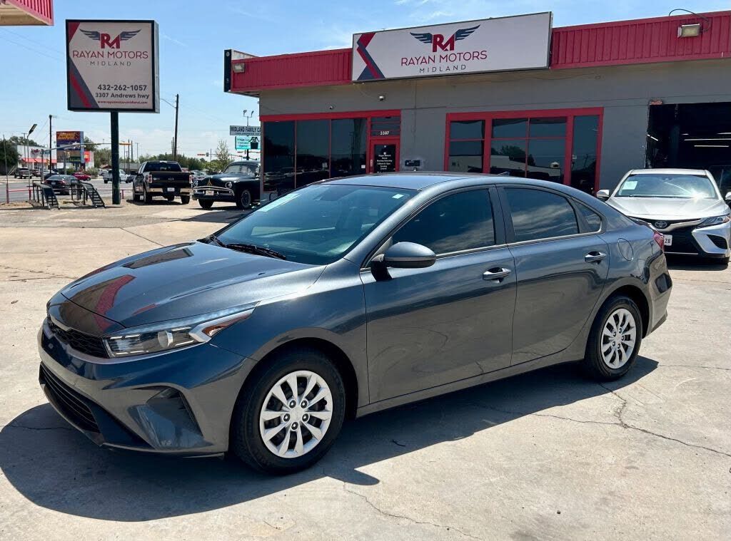 2023 KIA Forte