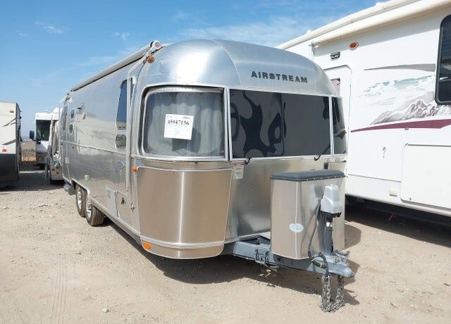 2016 AIRSTREAM Flying Cloud
