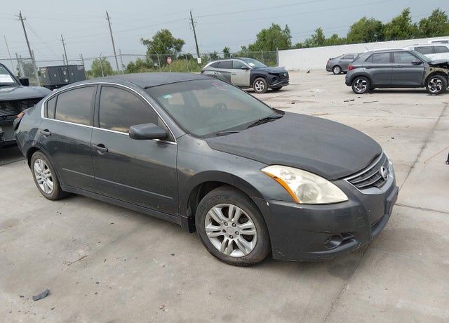 2011 NISSAN Altima