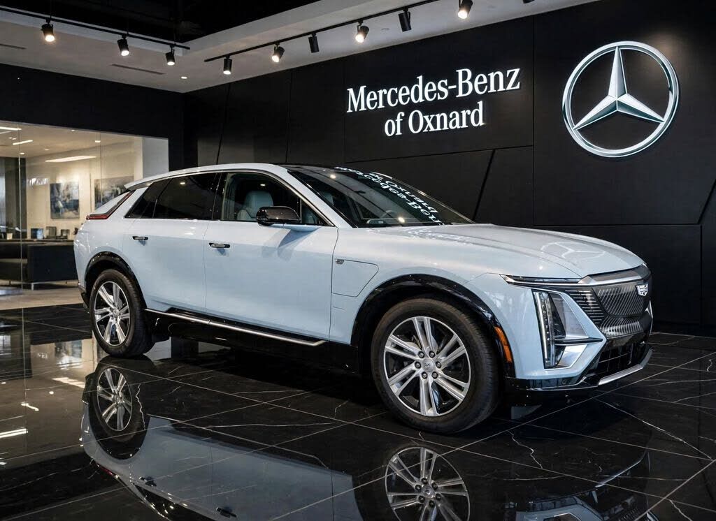 2024 CADILLAC Lyriq