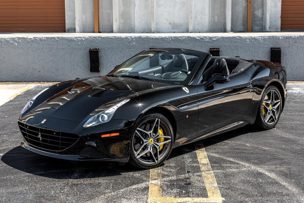 2017 FERRARI California T