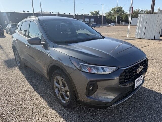 2025 FORD Escape