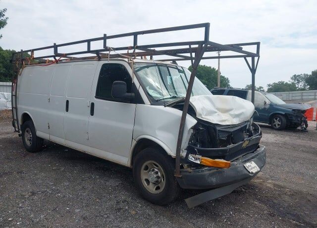 2020 CHEVROLET Express
