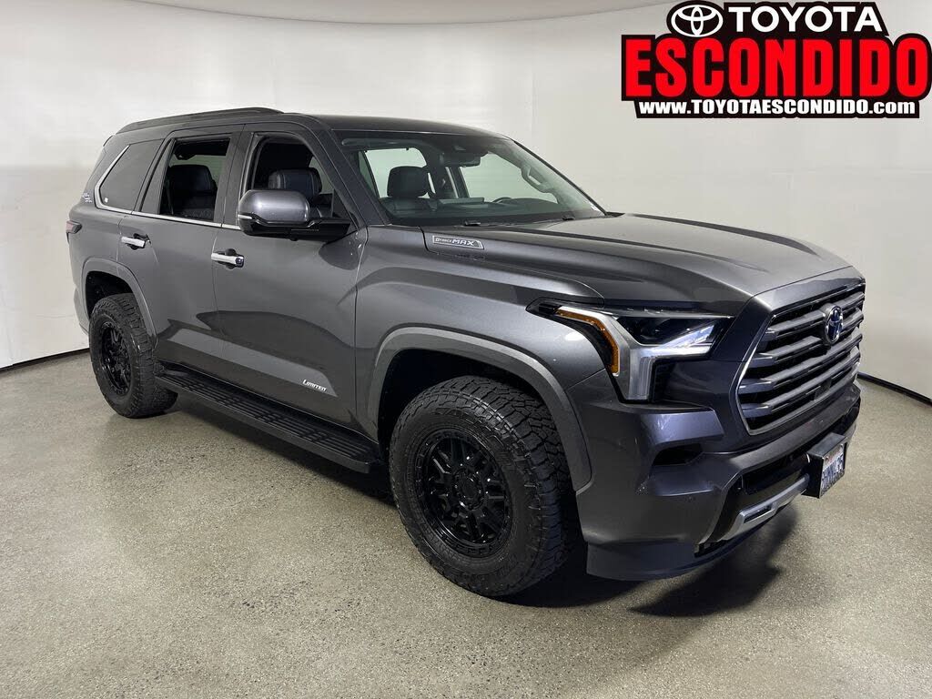 2023 TOYOTA Sequoia