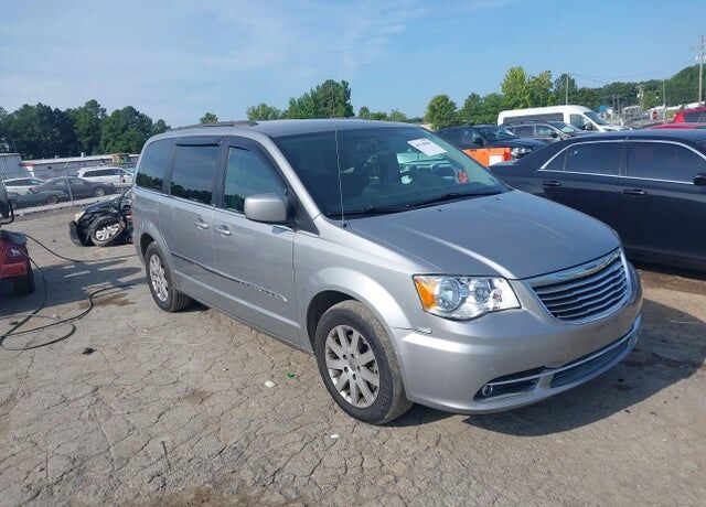 2014 CHRYSLER Town and Country