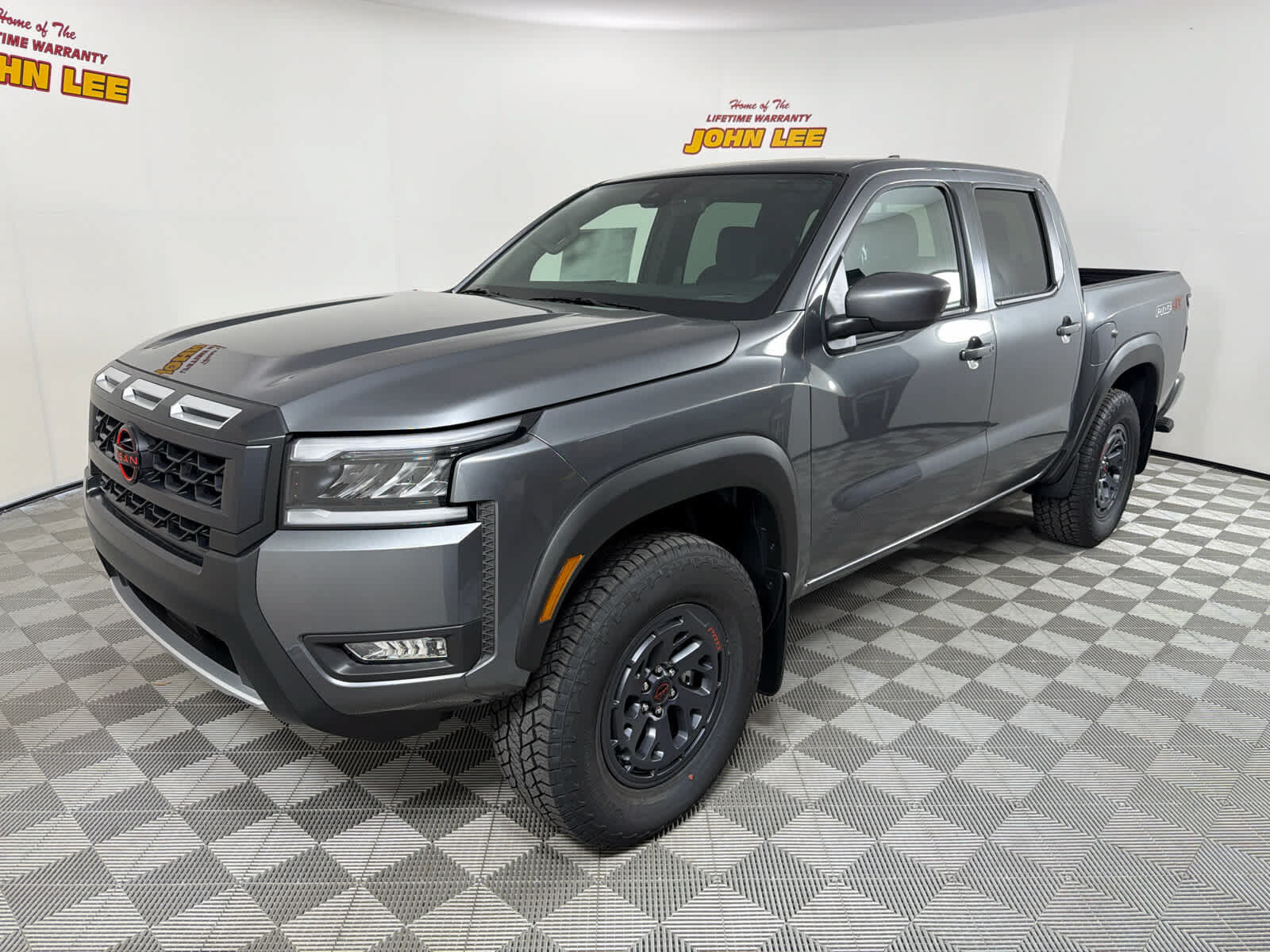2026 NISSAN Frontier
