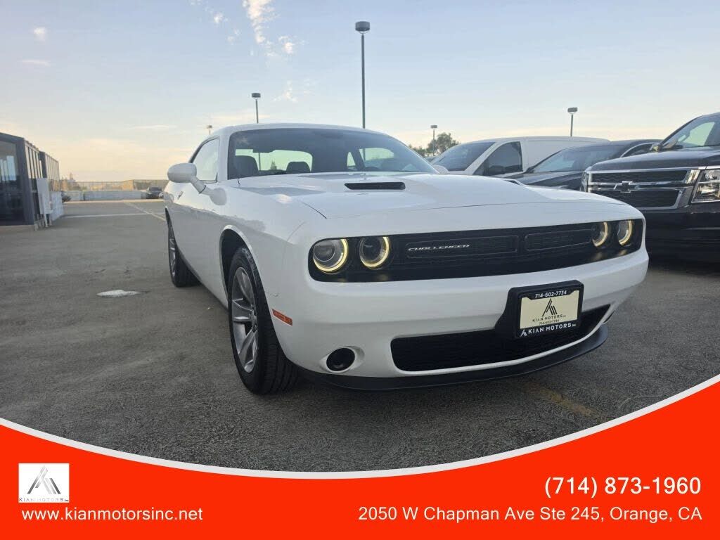 2017 DODGE Challenger