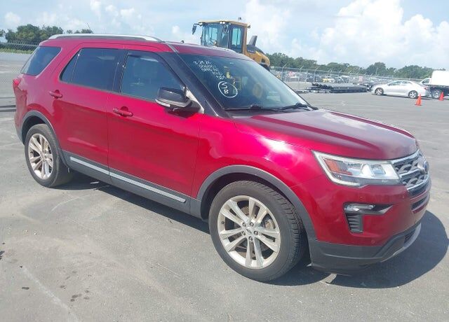 2018 FORD Explorer