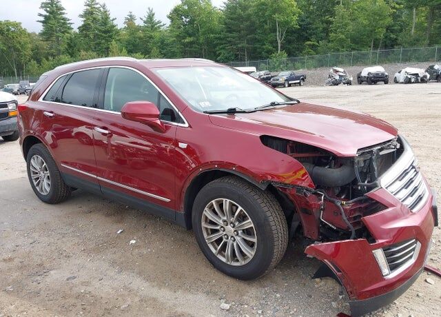 2017 CADILLAC XT5