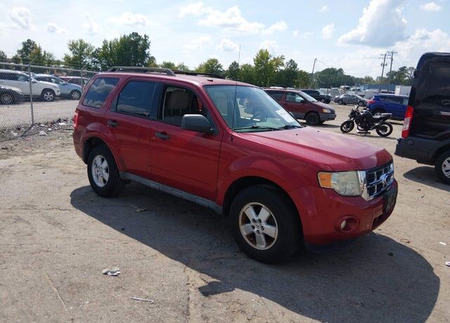 2010 FORD Escape