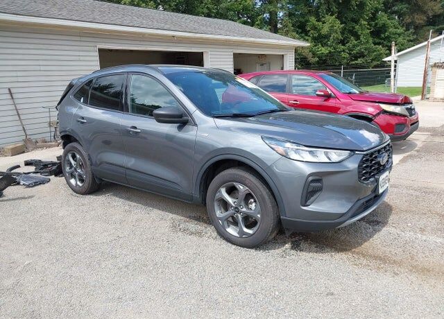 2025 FORD Escape
