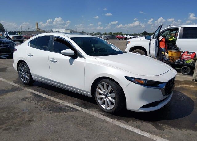 2022 MAZDA Mazda3