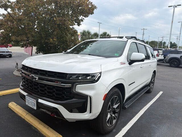 2022 CHEVROLET Suburban