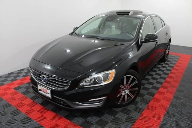 2016 VOLVO S60