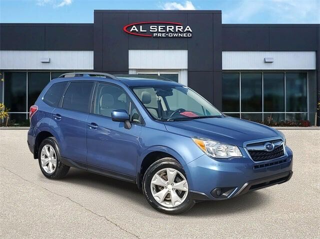 2016 SUBARU Forester