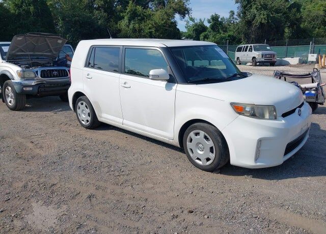 2014 TOYOTA SCION