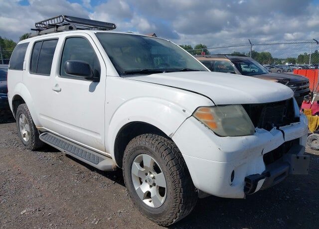 2011 NISSAN Pathfinder