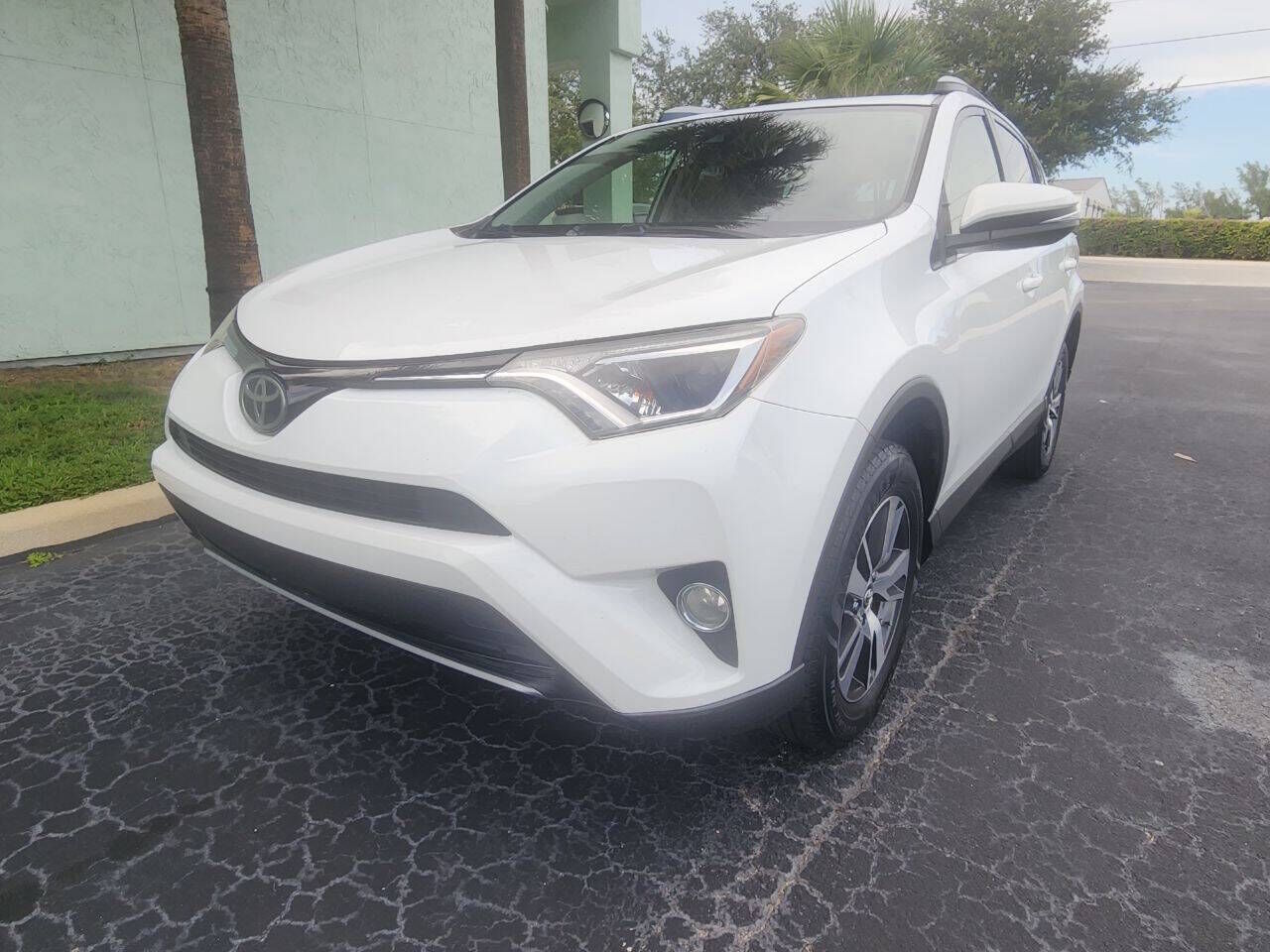 2017 TOYOTA RAV4