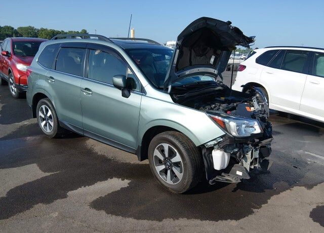 2017 SUBARU Forester