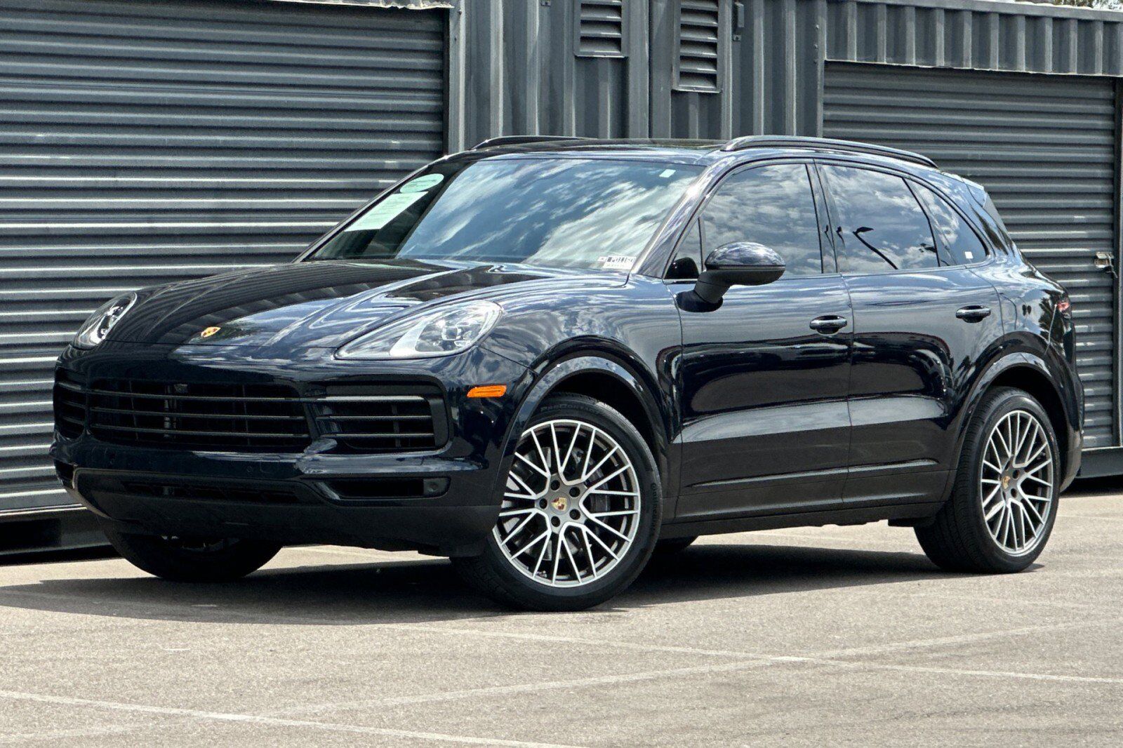 2023 PORSCHE Cayenne