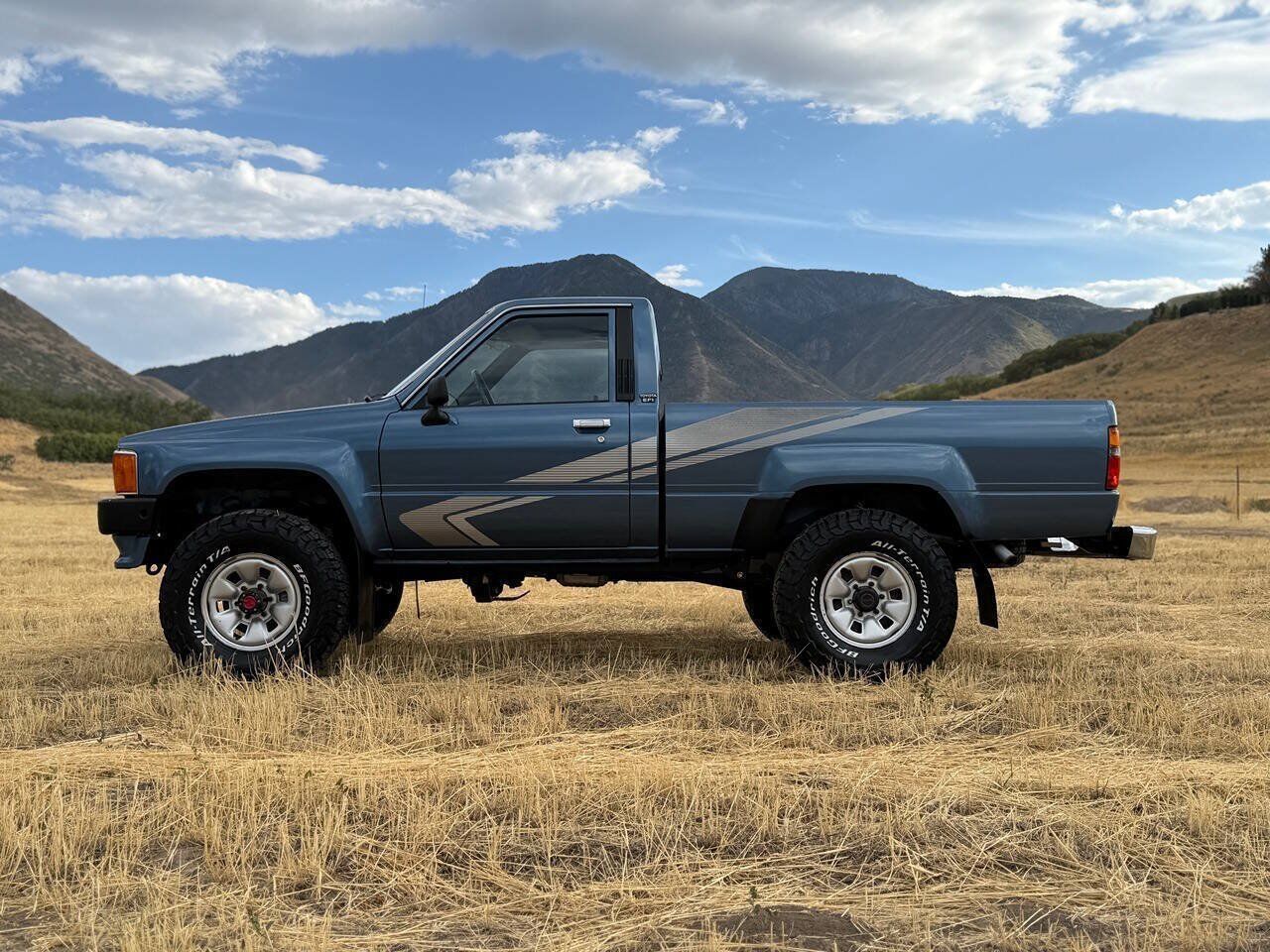 1988 TOYOTA Pick-Up