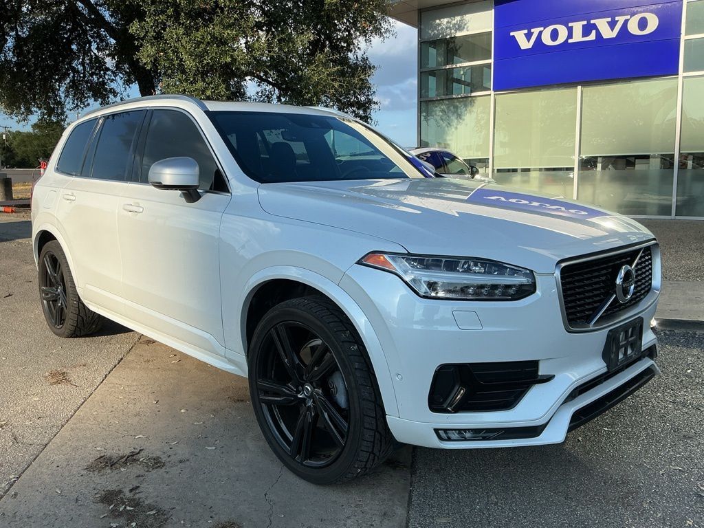 2019 VOLVO XC90