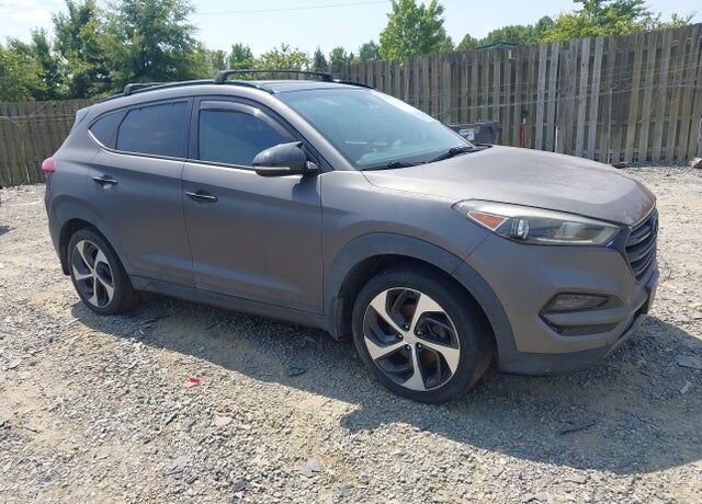 2016 HYUNDAI Tucson