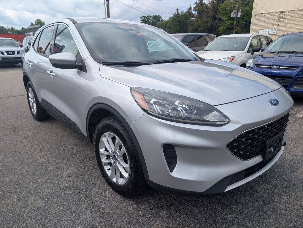 2020 FORD Escape