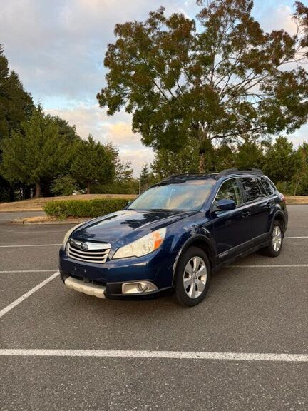 2010 SUBARU Outback