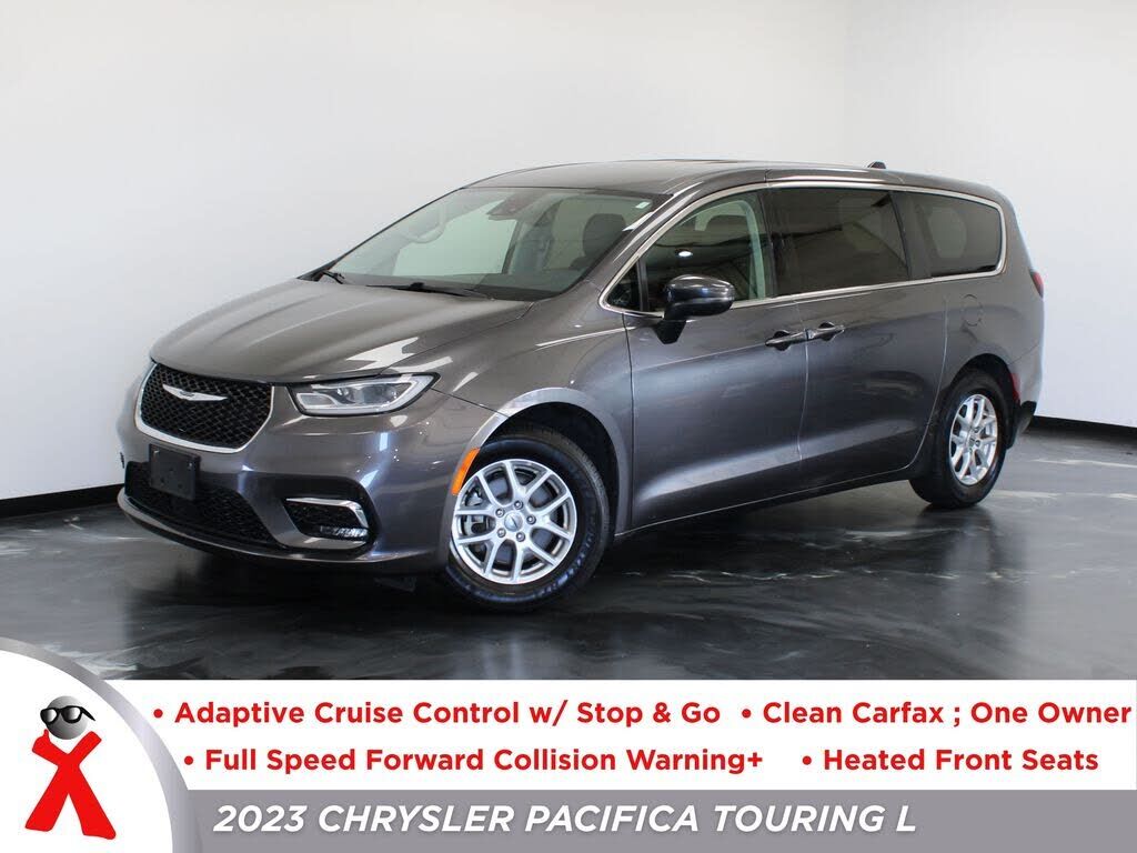 2023 CHRYSLER Pacifica