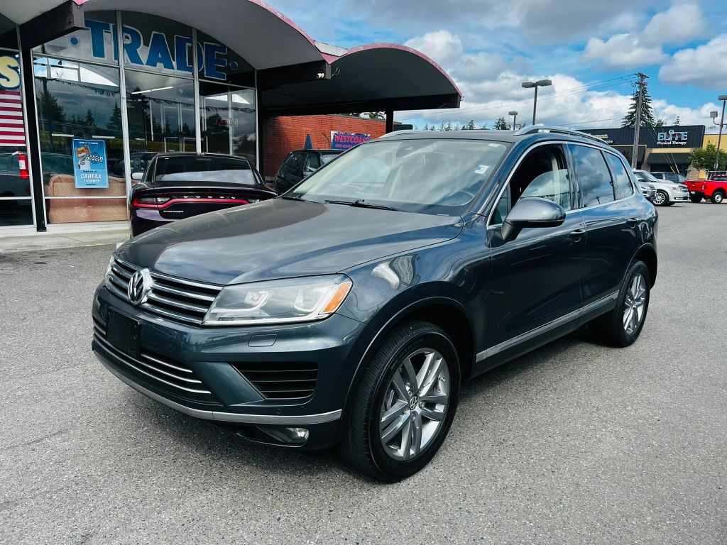 2016 VOLKSWAGEN Touareg