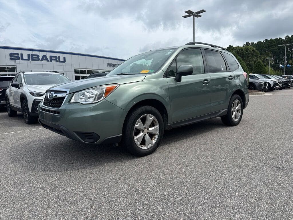 2016 SUBARU Forester