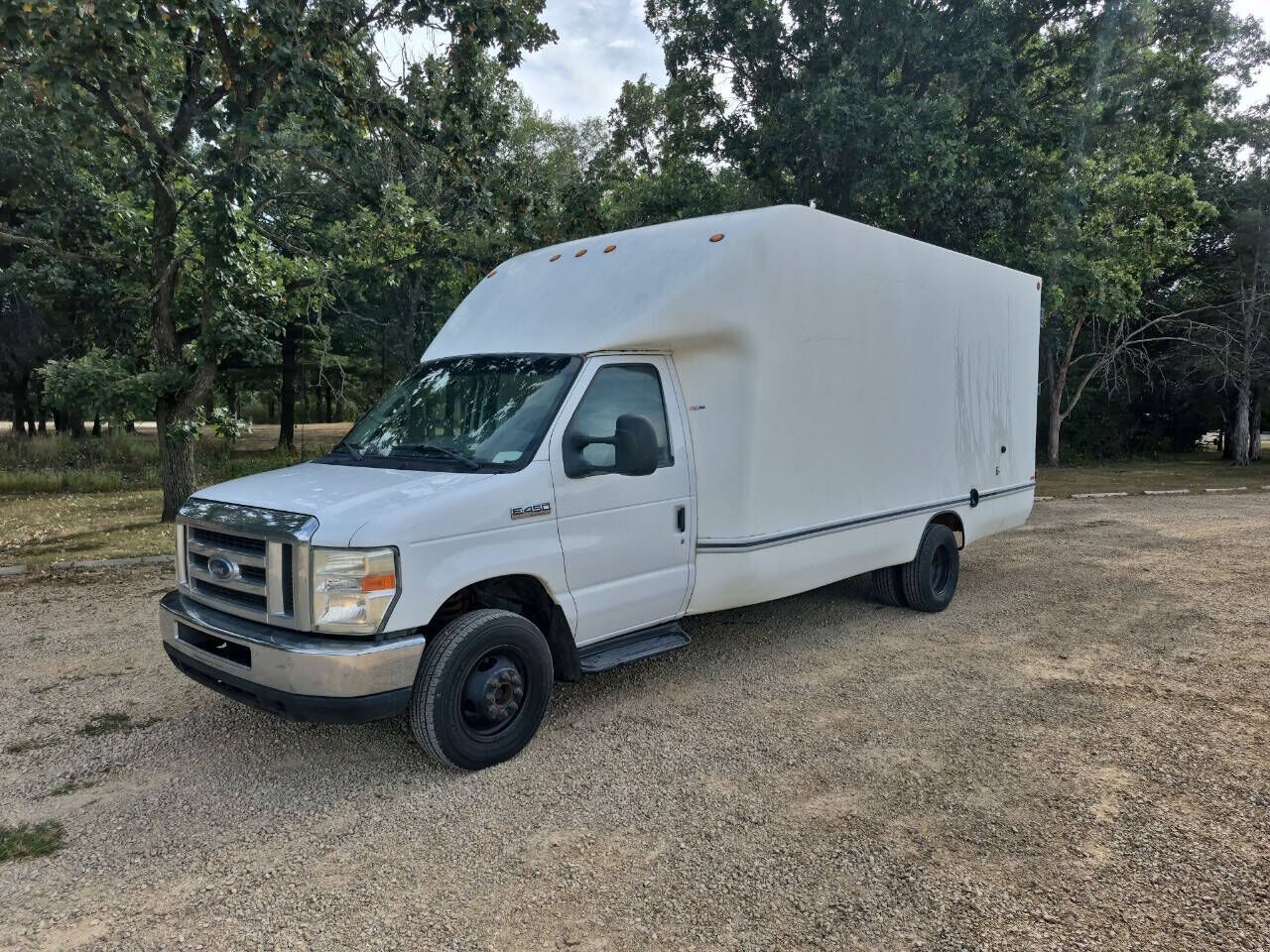 2008 FORD E-450