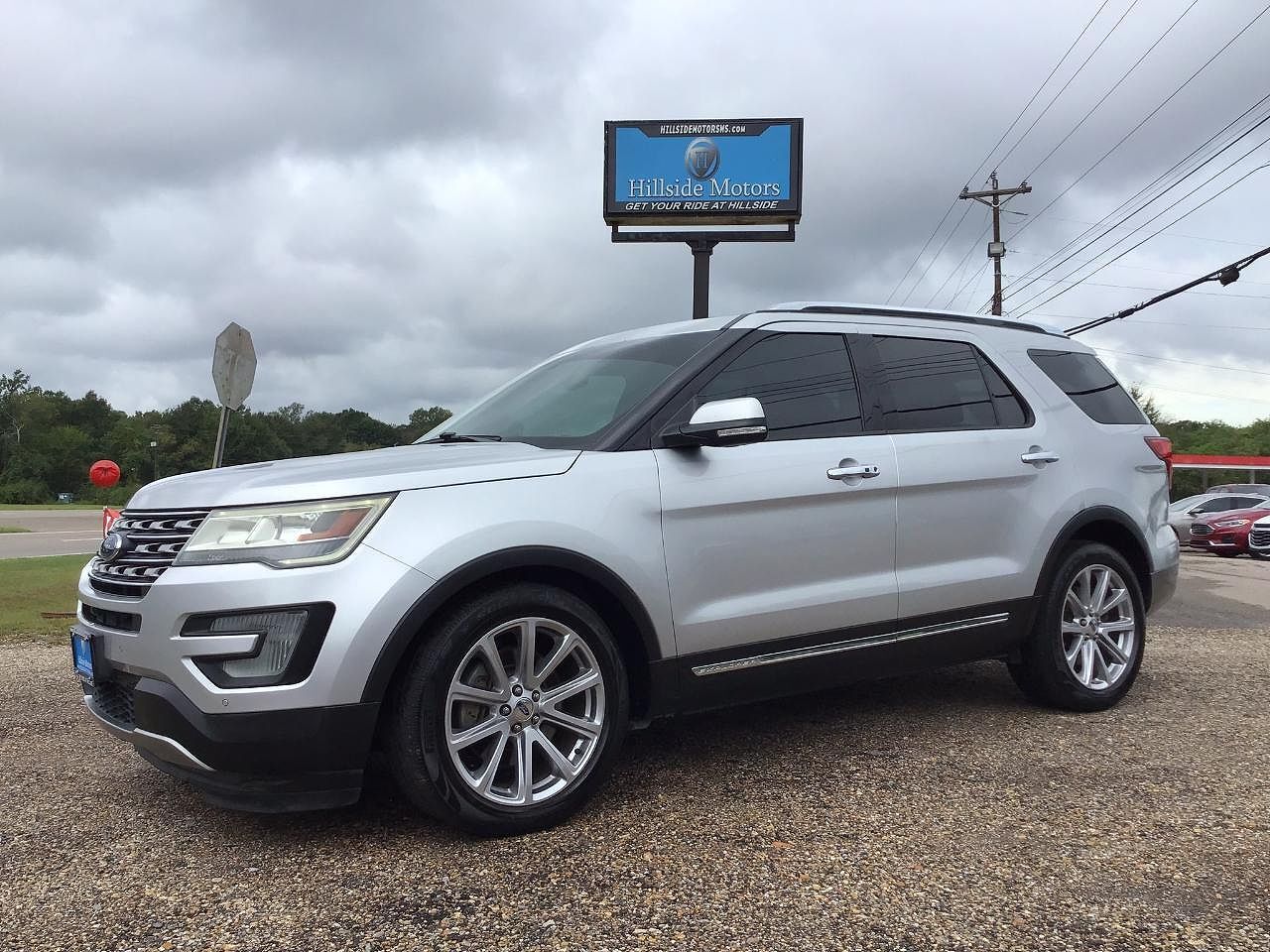 2017 FORD Explorer